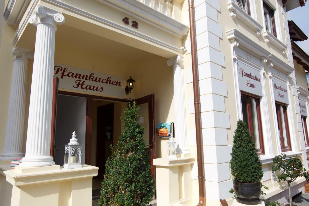 Hotel Pfannkuchenhaus Fehmarn Burg auf Fehmarn Exterior foto